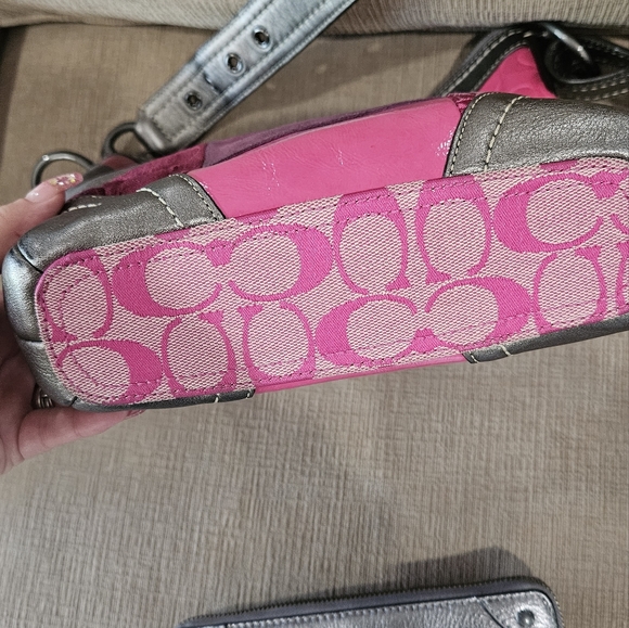 Coach Bag & Wallet Set - Picture 12 of 15